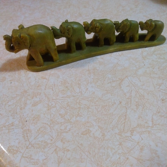 Five Stone Hand Carved Family of Elephants Figures made India - Picture 5 of 6